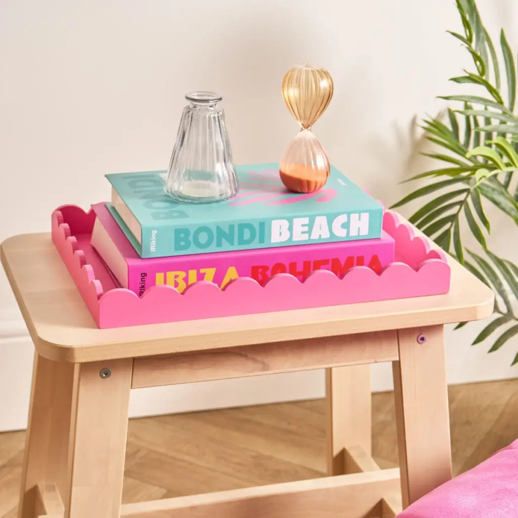 Pink Scallop Tray